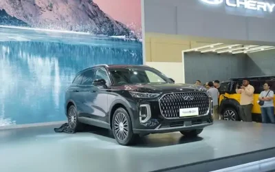 Chery Tiggo 9 CSH Meluncur di GIIAS 2025